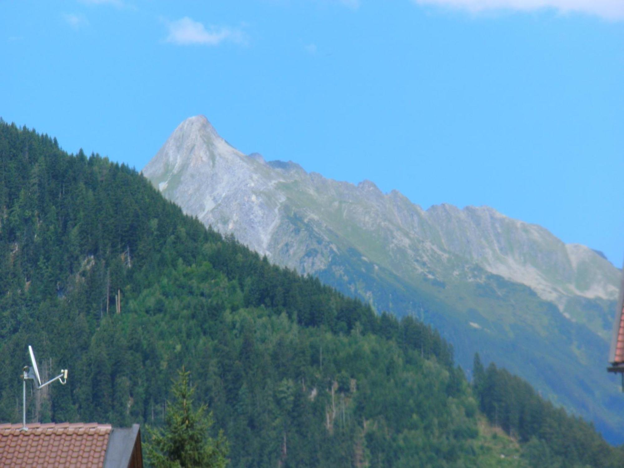 Pension Regina Mayrhofen Exterior photo